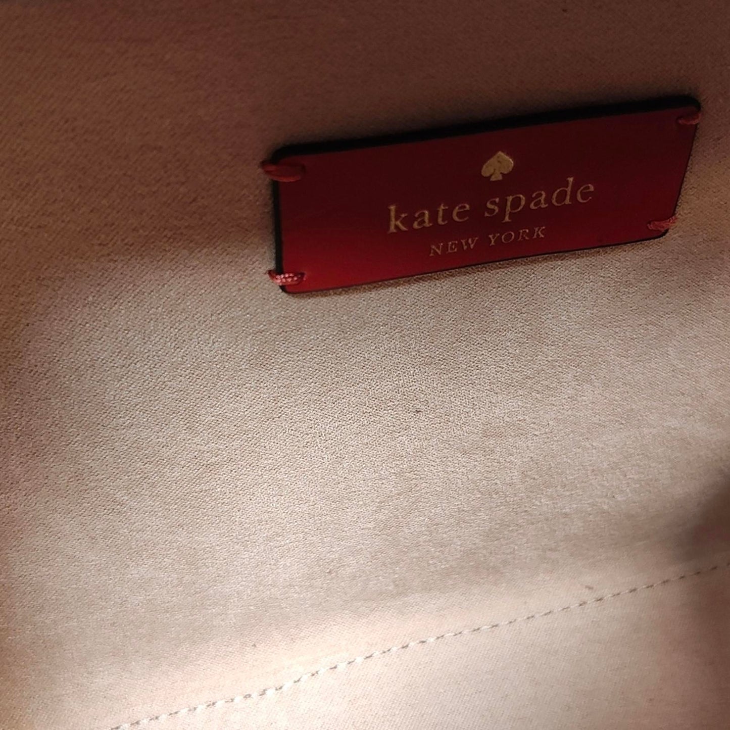Kate Spade Wrapping Party Gift Box Crossbody bag