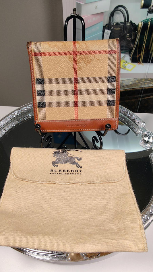 Burberry Classic NovaCheck Leather Trim wallet
