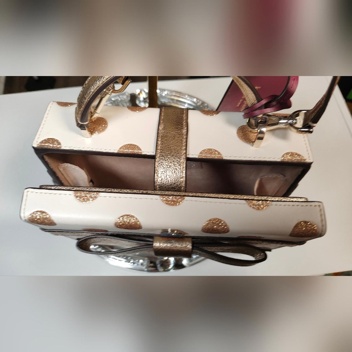 Kate Spade New York Wrapping Party Gift Box Crossbody