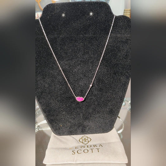 Kendra Scott Lips Silver Pendant Necklace in Hot Pink Mother-of-Pearl