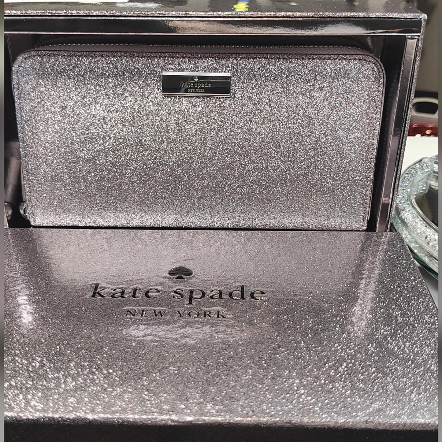 Kate Spade New York Kenzie Boxed Glitter Large Continental Wallet