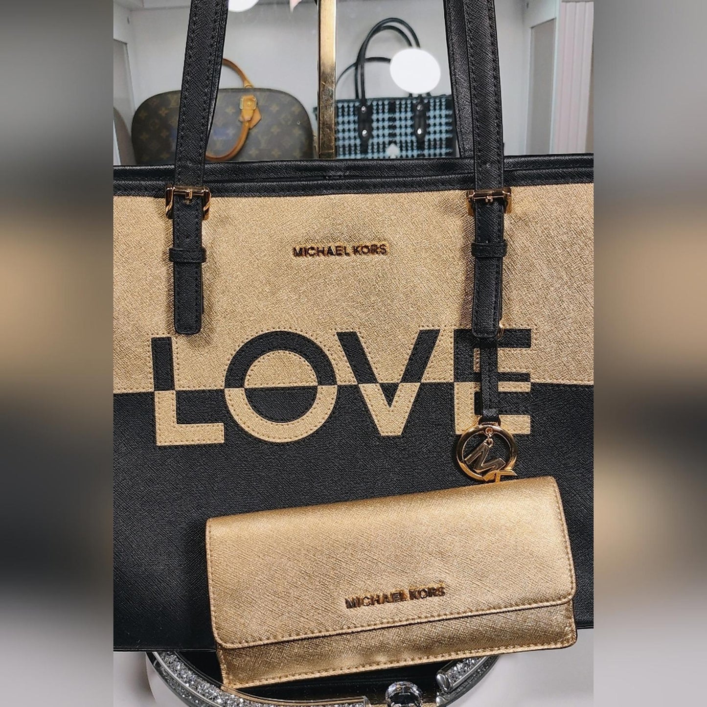 Michael Kors LOVE Jet Set Travel MD Carry All Black and Gold Tote Bag And Wallet