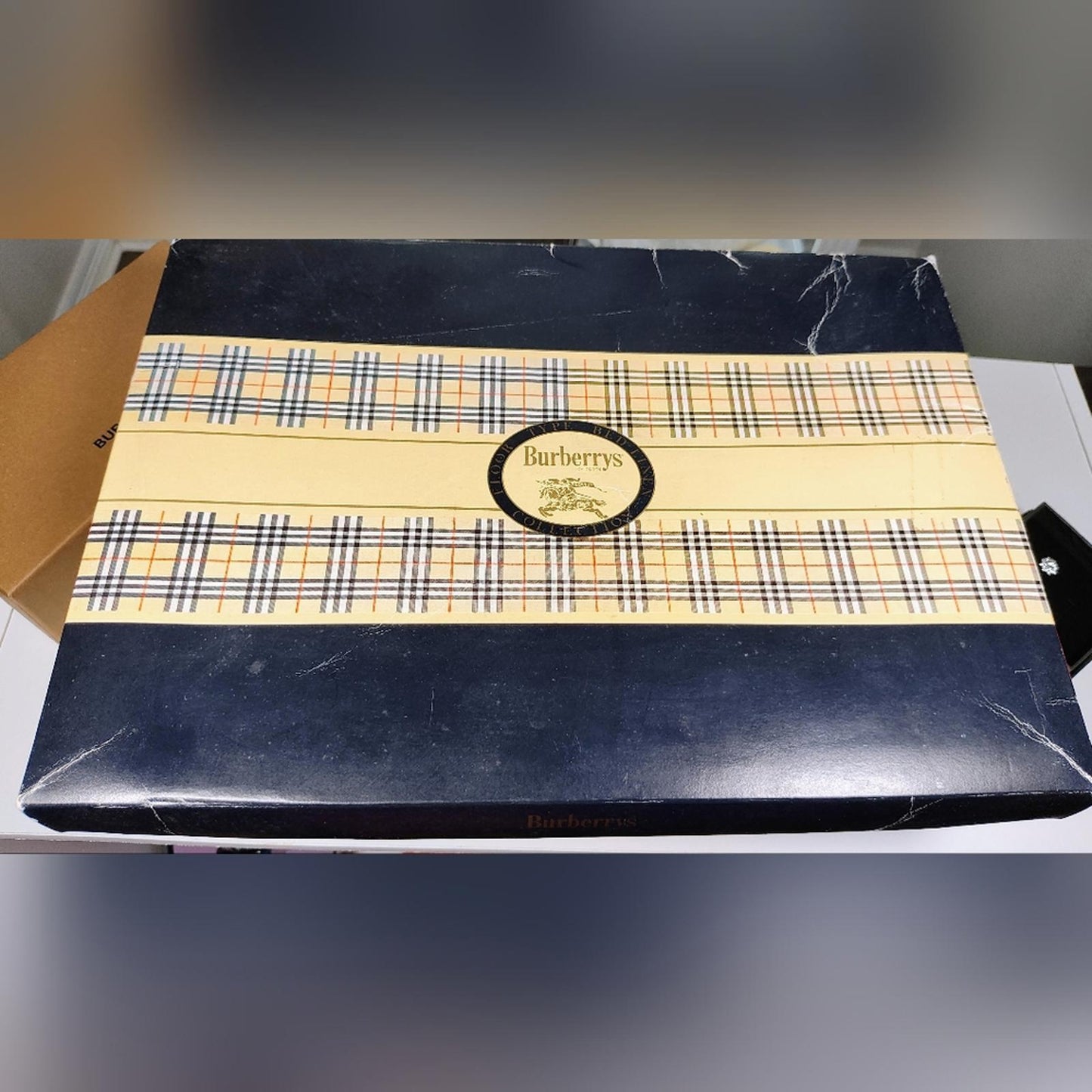 Burberry Lamb Wool Japanese Exclusive Blanket