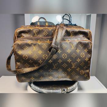 Vintage Louis Vuitton Monogram Large GM Messenger Bag Crossbody